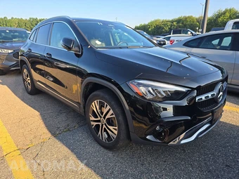 2025 Mercedes-Benz GLA 250 - miniatura 3