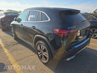 2025 Mercedes-Benz GLA 250 - miniatura 6