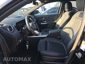 2025 Mercedes-Benz GLA 250 - miniatura 7