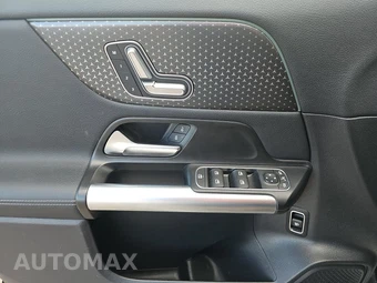 2025 Mercedes-Benz GLA 250 - miniatura 15