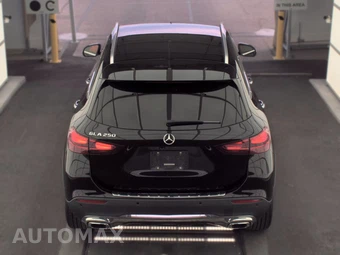 2025 Mercedes-Benz GLA 250 - miniatura 6
