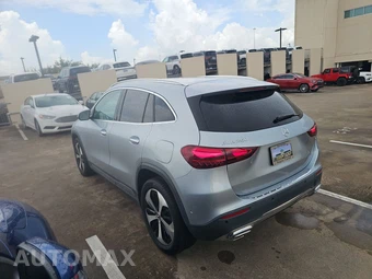 2025 Mercedes-Benz GLA 250 – miniatura 6