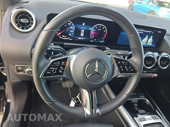 2025 Mercedes-Benz GLA 250 - miniatura 10