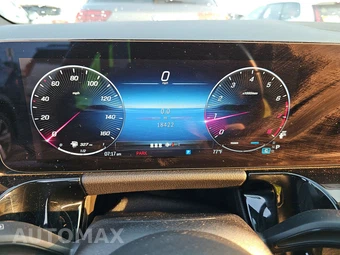 2025 Mercedes-Benz GLA 250 - miniatura 18