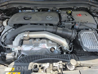 2025 Mercedes-Benz GLA 250 - miniatura 15