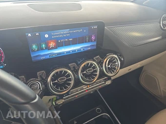 2025 Mercedes-Benz GLA 250 - miniatura 17