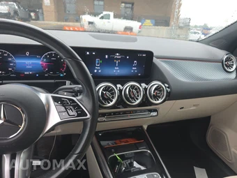 2025 Mercedes-Benz GLA 250 - miniatura 17