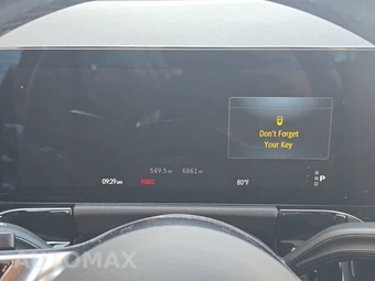 2025 Mercedes-Benz GLA 250 - miniatura 12