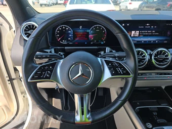 2025 Mercedes-Benz GLA 250 - miniatura 16