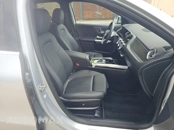 2025 Mercedes-Benz GLA 250 - miniatura 8