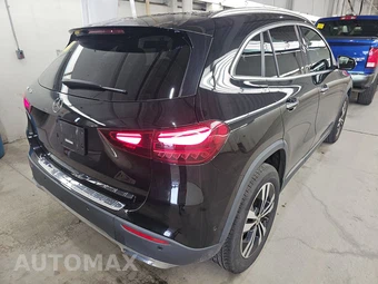 2025 Mercedes-Benz GLA 250 - miniatura 4