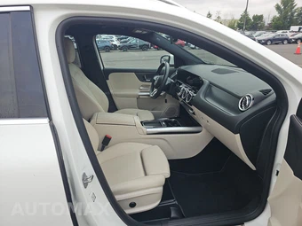 2025 Mercedes-Benz GLA 250 - miniatura 8