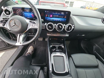 2025 Mercedes-Benz GLA 250 - miniatura 11