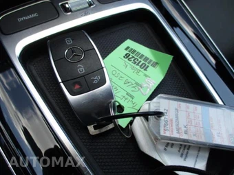 2025 Mercedes-Benz GLA 250 - miniatura 6