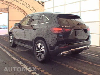 2025 Mercedes-Benz GLA 250 - miniatura 6