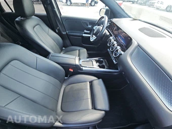 2025 Mercedes-Benz GLA 250 - miniatura 8