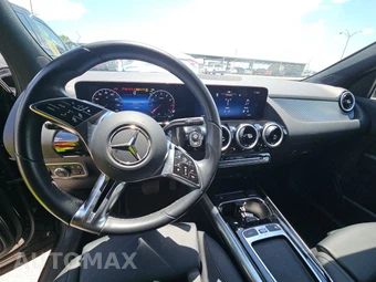 2025 Mercedes-Benz GLA 250 - miniatura 11