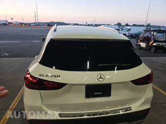 2025 Mercedes-Benz GLA 250 - miniatura 5