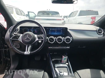 2025 Mercedes-Benz GLA 250 - miniatura 11