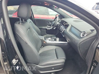 2025 Mercedes-Benz GLA 250 - miniatura 8