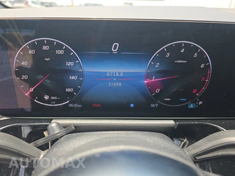 2025 Mercedes-Benz GLA 250 - miniatura 18