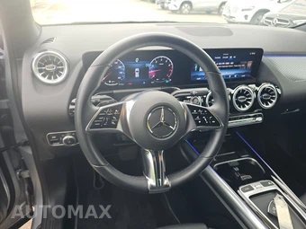 2025 Mercedes-Benz GLA 250 – miniatura 10