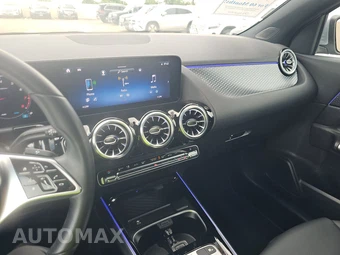 2025 Mercedes-Benz GLA 250 – miniatura 11