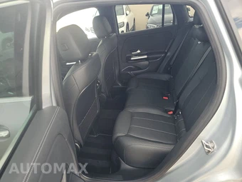 2025 Mercedes-Benz GLA 250 – miniatura 13