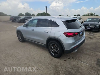 2025 Mercedes-Benz GLA 250 – miniatura 6