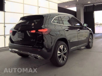 2025 Mercedes-Benz GLA 250 - miniatura 5
