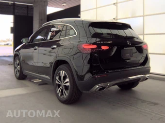 2025 Mercedes-Benz GLA 250 - miniatura 8