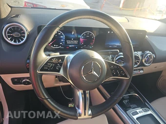 2025 Mercedes-Benz GLA 250 - miniatura 16
