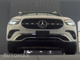2025 Mercedes-Benz GLA 250 - miniatura 3