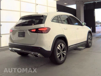 2025 Mercedes-Benz GLA 250 - miniatura 5