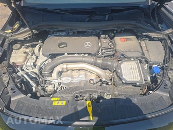 2025 Mercedes-Benz GLA 250 - miniatura 15