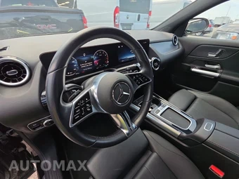 2025 Mercedes-Benz GLA 250 - miniatura 10