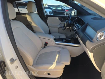2025 Mercedes-Benz GLA 250 - miniatura 14