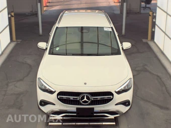 2025 Mercedes-Benz GLA 250 - miniatura 2