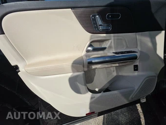 2025 Mercedes-Benz GLA 250 - miniatura 15