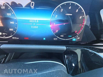 2025 Mercedes-Benz GLA 250 - miniatura 18