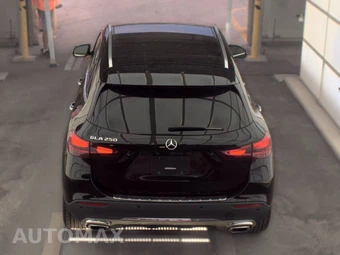 2025 Mercedes-Benz GLA 250 - miniatura 6