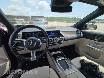 2025 Mercedes-Benz GLA 250 – miniatura 11