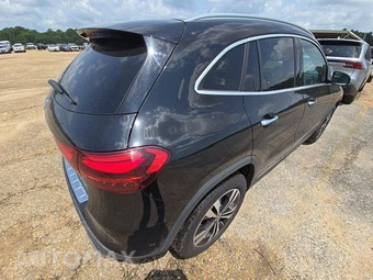 2025 Mercedes-Benz GLA 250 – miniatura 4