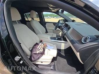 2025 Mercedes-Benz GLA 250 – miniatura 8