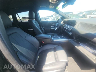 2025 Mercedes-Benz GLA 250 - miniatura 8