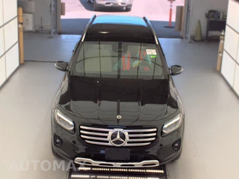 2025 Mercedes-Benz GLB 250 4MATIC – miniatura 2