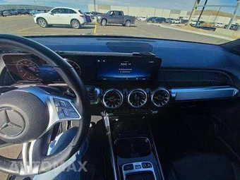 2025 Mercedes-Benz GLB 250 4MATIC – miniatura 11