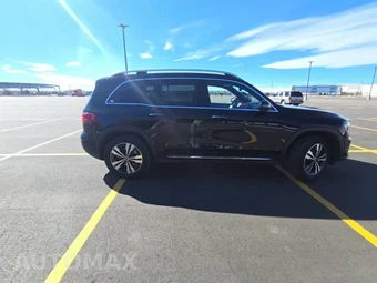 2025 Mercedes-Benz GLB 250 4MATIC – miniatura 5