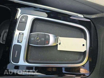 2025 Mercedes-Benz GLB 250 4MATIC – miniatura 9