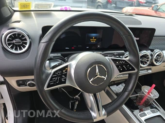 2025 Mercedes-Benz GLB 250 4MATIC – miniatura 10